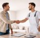 découvrez nos conseils pratiques pour négocier un meilleur tarif au m² pour la peinture de plafond sans fourniture et économisez sur vos travaux de rénovation.
