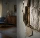 découvrez les risques méconnus liés à la présence de plaques d'amiante dans les murs de votre maison et comment protéger votre santé efficacement.