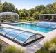 découvrez les différents styles modernes pour fabriquer un abri de piscine en polycarbonate, alliant esthétisme, durabilité et protection optimale pour votre piscine toute l'année.