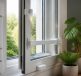 découvrez des solutions efficaces pour sécuriser vos fenêtres sans avoir à percer, alliant protection et esthétique pour votre maison.